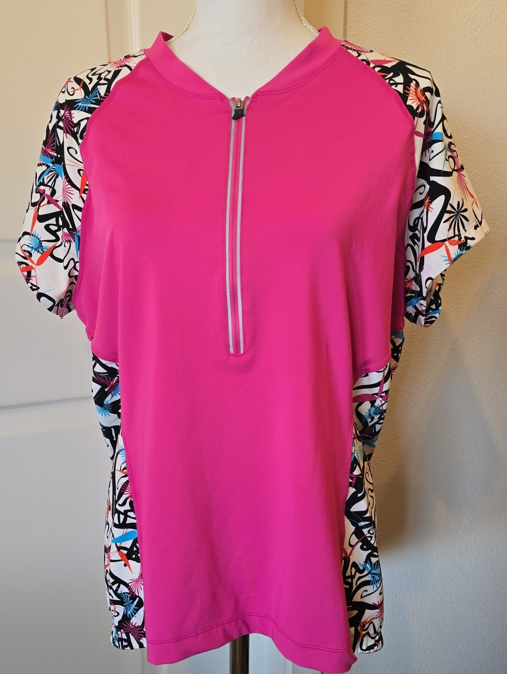 SkirtSports Hot Pink Short Sleeve Zip Front Active Tee with Floral Panels